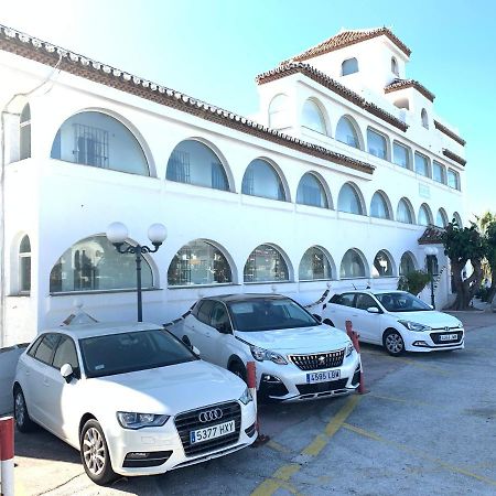 Ferienwohnung Apartament Aguamarina On The Beach Front Mijas Exterior foto