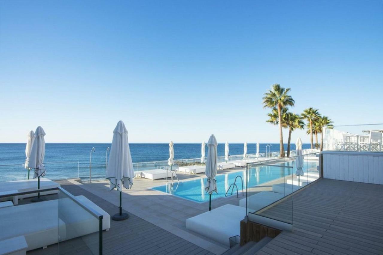 Ferienwohnung Apartament Aguamarina On The Beach Front Mijas Exterior foto