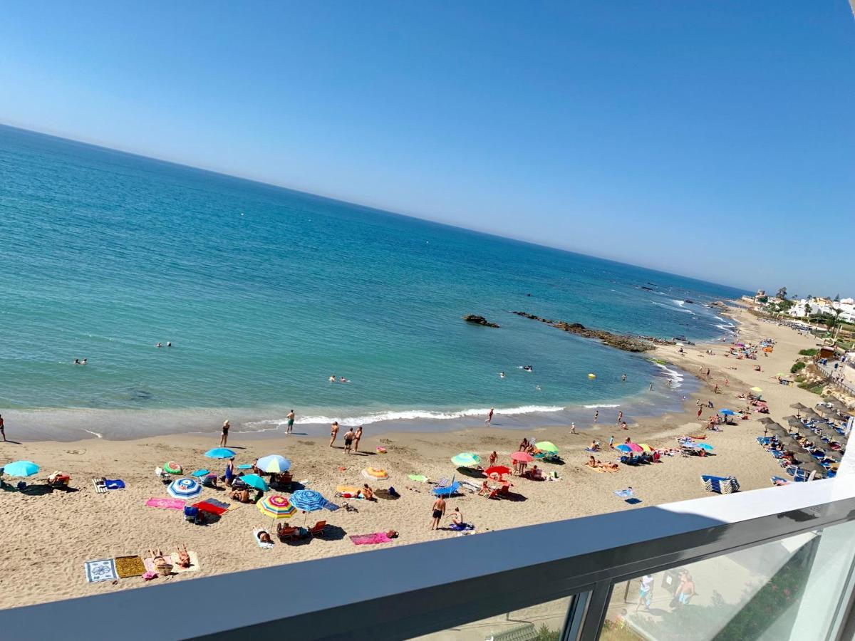 Ferienwohnung Apartament Aguamarina On The Beach Front Mijas Exterior foto