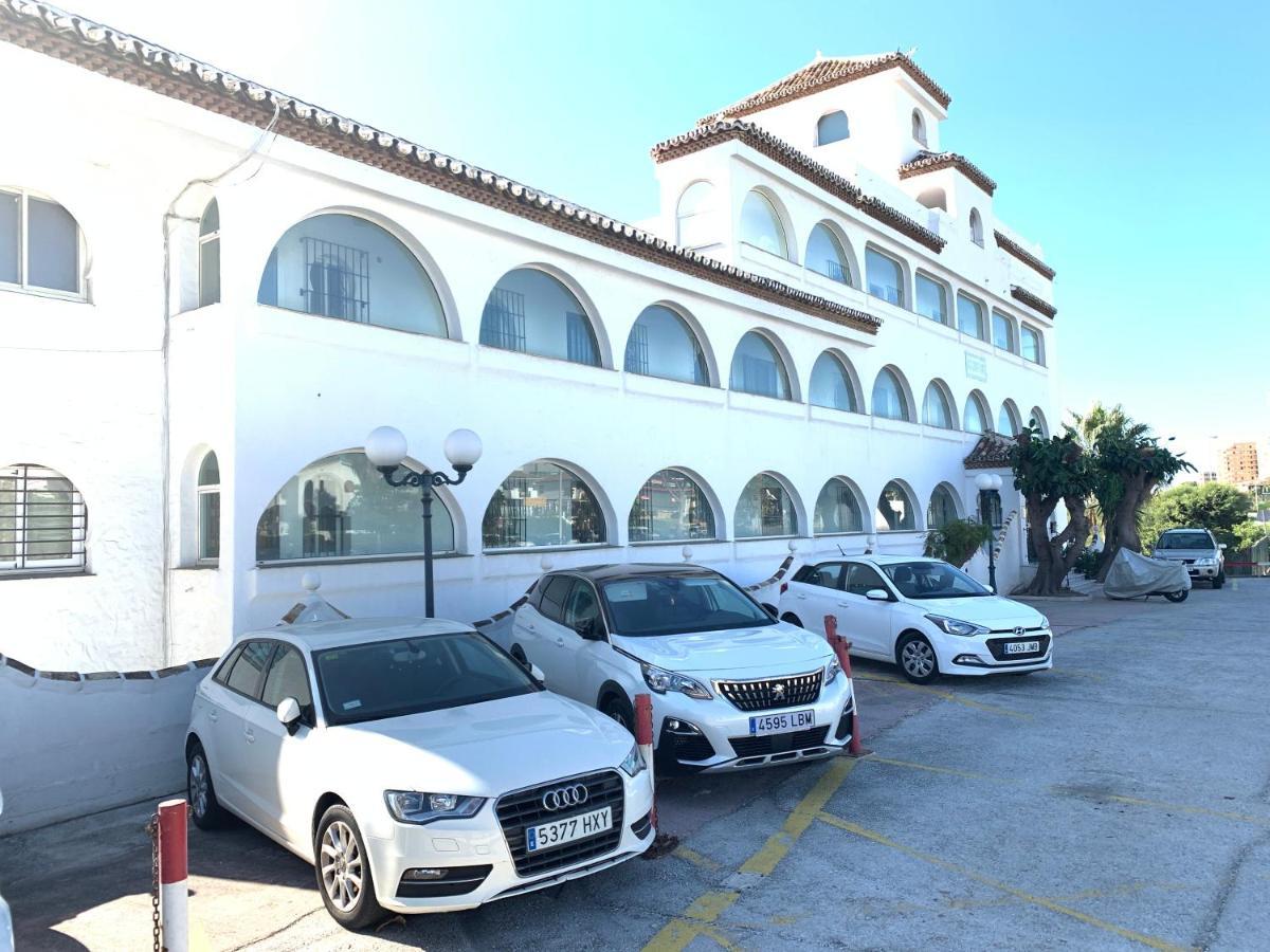 Ferienwohnung Apartament Aguamarina On The Beach Front Mijas Exterior foto